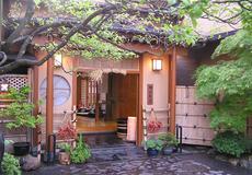 角館武家屋敷通り紅葉ライトアップ2025
