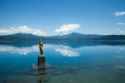 To the shores of Lake Tazawa