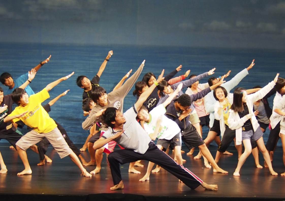 Experience - Dance (New Soran Bushi) - Warabiza actor as instructor